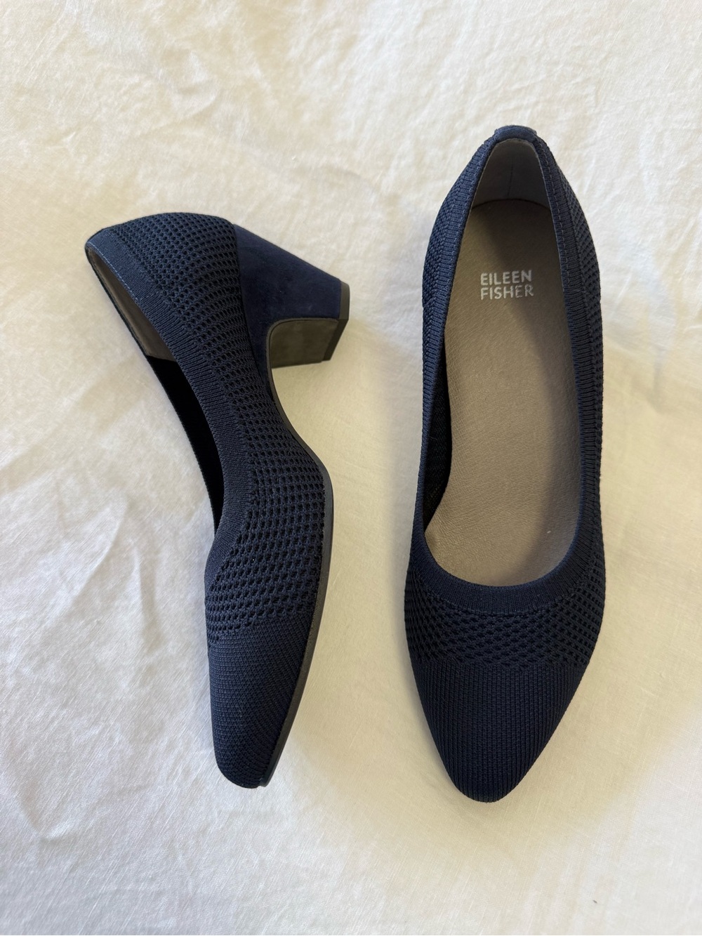 EILEEN FISHER | Women’s 9 | Navy Blue Gabby Heels | Stretch Knit Minimalist EUC